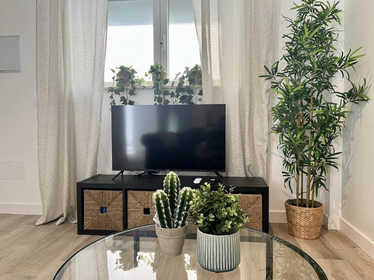 Apartamento Cd-P Loft, New Charming Loft With Private Patio, Center, Quite Neighborhood Málaga Exterior foto